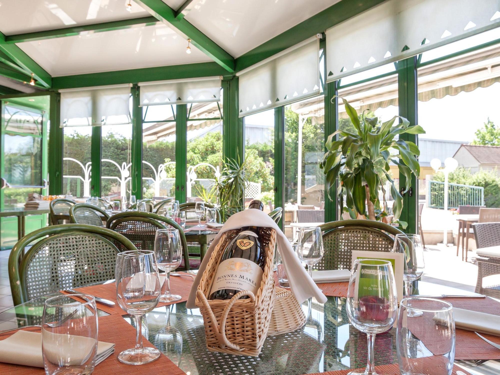 Logis Hotel L'Escargotiere Dijon Sud - Chenôve Exteriör bild